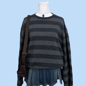 gray striped thin sweater shirt